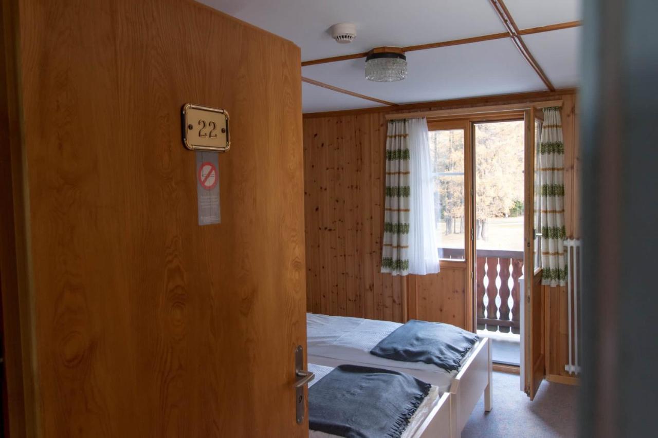 Hotel Tannenhof - Only Bed & Breakfast オーバーヴァルト エクステリア 写真